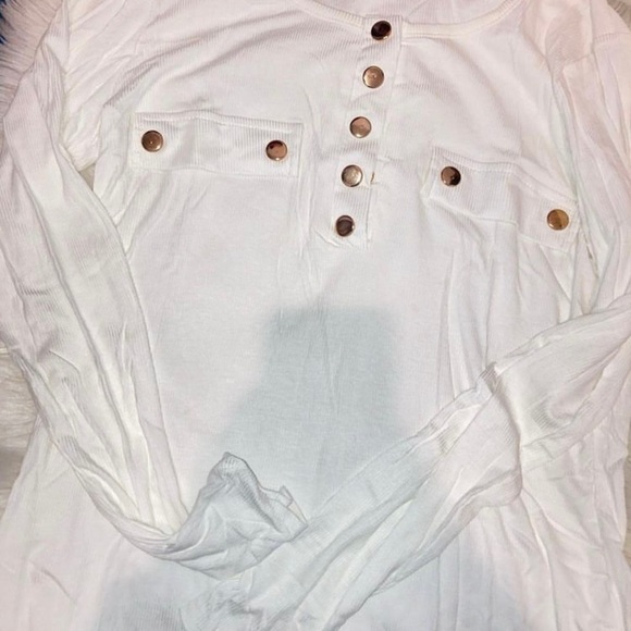 White button shirt - Picture 1 of 1